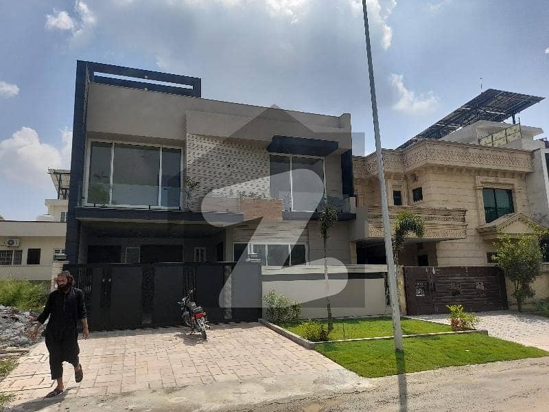 ڈی ۔ 12 اسلام آباد میں 5 کمروں کا 10 مرلہ مکان 12.5 کروڑ میں برائے فروخت۔ ڈی ۔ 12 اسلام آباد میں 5 کمروں کا 10 مرلہ مکان 12.5 کروڑ میں برائے فروخت۔
