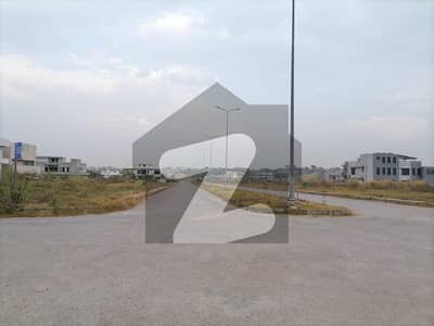 پارک انکلیو 1 پارک انکلیو,اسلام آباد میں 1 کنال رہائشی پلاٹ 4.8 کروڑ میں برائے فروخت۔ پارک انکلیو 1 پارک انکلیو,اسلام آباد میں 1 کنال رہائشی پلاٹ 4.8 کروڑ میں برائے فروخت۔