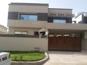 F-11/2 - Beautiful Location Corner Doubal Storey Doubal Unit House Park Face - Near Double Road Markaz