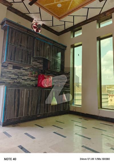 میسرائل روڈ راولپنڈی میں 2 کمروں کا 5 مرلہ بالائی پورشن 30.0 ہزار میں کرایہ پر دستیاب ہے۔