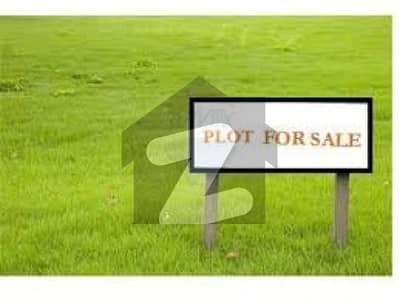 1 Marla Price 2000,00/- 52 Marla Plot Near FM Radio Office Urgent For Sale in Kasur