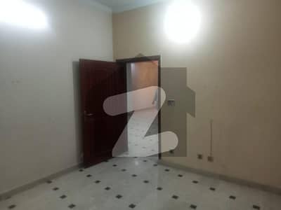 پاکستان ٹاؤن - فیز 1 پاکستان ٹاؤن,اسلام آباد میں 4 کمروں کا 6 مرلہ مکان 70.0 ہزار میں کرایہ پر دستیاب ہے۔