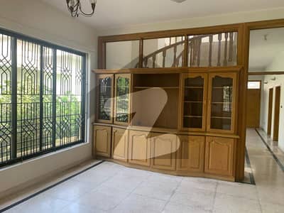 Spacious 1.5 Kanal House For Rent In G-6/3, Islamabad