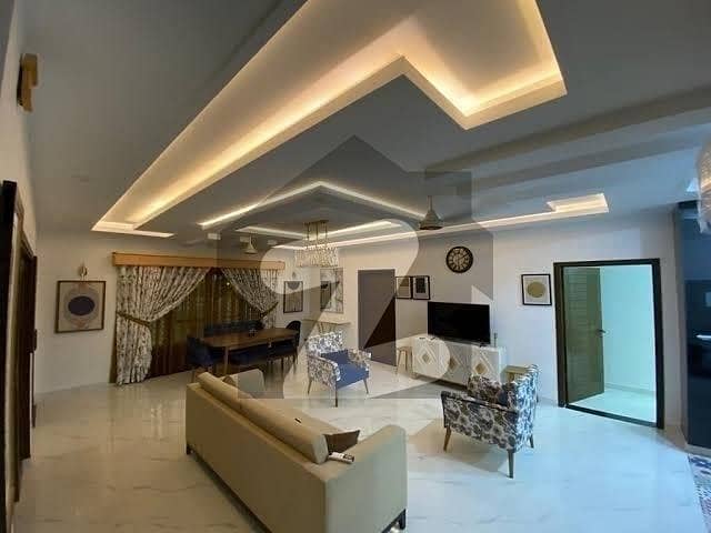 P6 LUXARY VILLA FOR SALE IN BAHRIA TOWN KARACHI