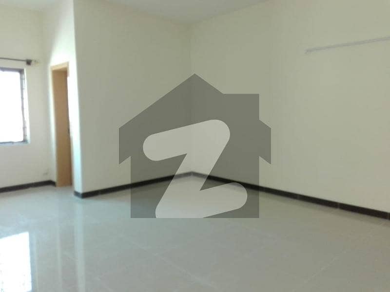 عسکری 14 راولپنڈی میں 10 مرلہ مکان 4.8 کروڑ میں برائے فروخت۔