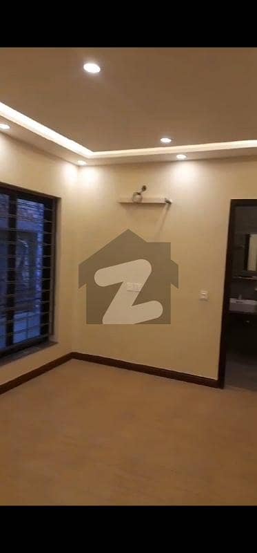 Brand New Studio Flat For Rent Chambeli Block Bahria Town Lahore Lift 24/7