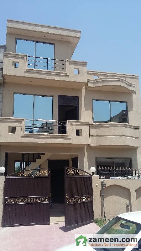 25x40 House For Sale Near Main Road