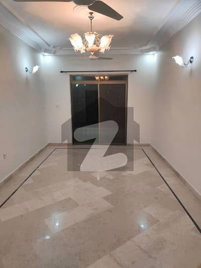 Upper Portion Of 600 Square Yards Is Available For Rent In Clifton - Block 2, Karachi
