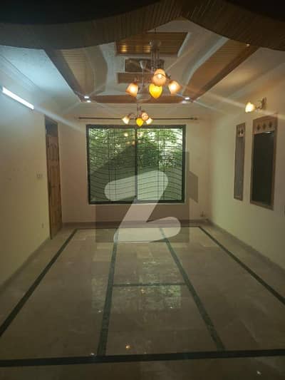 30*60 Ground Portion For Rent In G13/2 Islamabad