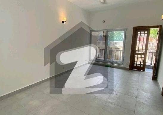 Centrally Located House Available In G-10/4 For Sale Centrally Located House Available In G-10/4 For Sale