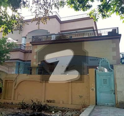 Main Double Road Triple Storey House Available For Rent