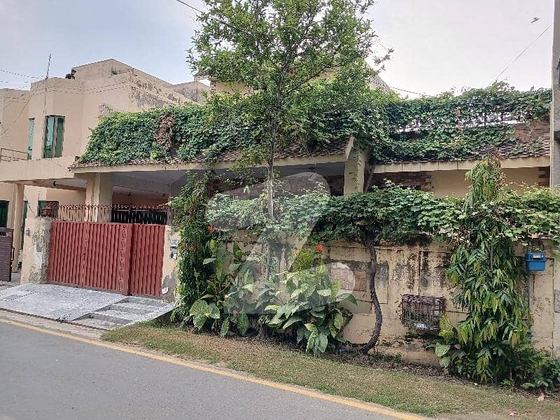 10 Marla Single Storey Owner Builder House For Sale 10 Marla Single Storey Owner Builder House For Sale