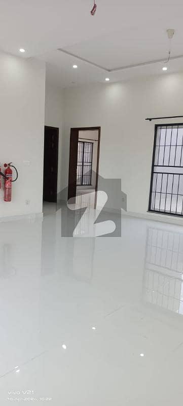 1 KANAL UPPER PORTION AVAILABLE FOR RENT 1 KANAL UPPER PORTION AVAILABLE FOR RENT