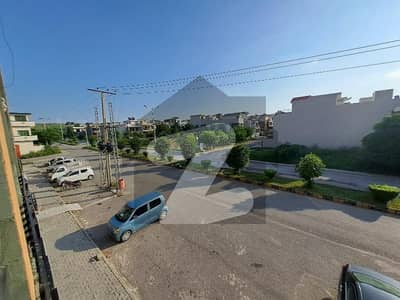 Two Bed Apartment Available For Rent First Floor Park Facing City Centre D-17 Two Bed Apartment Available For Rent First Floor Park Facing City Centre D-17