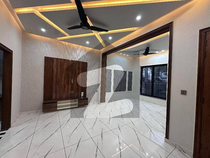 10 MARLA LUXURIOUS HOUSE FOR SALE IN WAPDA CITY CANAL ROAD FAISALABAD 10 MARLA LUXURIOUS HOUSE FOR SALE IN WAPDA CITY CANAL ROAD FAISALABAD