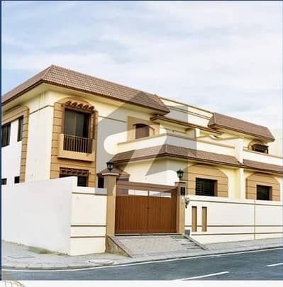 200 Yards Semi Furnished 4 Bed DD Villa