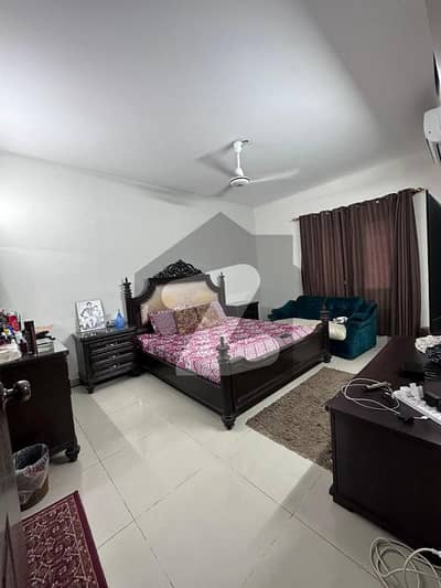 گلشن اقبال - بلاک 10-اے گلشنِ اقبال,گلشنِ اقبال ٹاؤن,کراچی میں 3 کمروں کا 11 مرلہ فلیٹ 3.5 کروڑ میں برائے فروخت۔