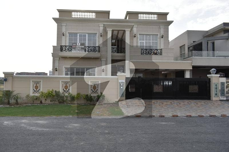 HOUSES AVAIALBLE FOR SALE IN DHA HOUSES AVAIALBLE FOR SALE IN DHA