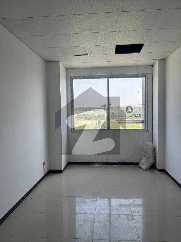 OFFICE SPACE AVAILBLE FOR RENT AT GULBER GREEN ISLAMABAD OFFICE SPACE AVAILBLE FOR RENT AT GULBER GREEN ISLAMABAD