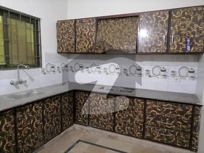 Fair-Priced Prime Location 10 Marla House Available In Tajpura