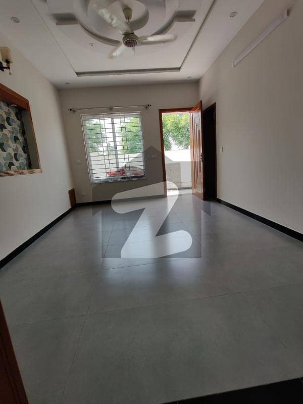 G13-8 Marla Luxury Full House For Rent With Solar Sestam G13-8 Marla Luxury Full House For Rent With Solar Sestam