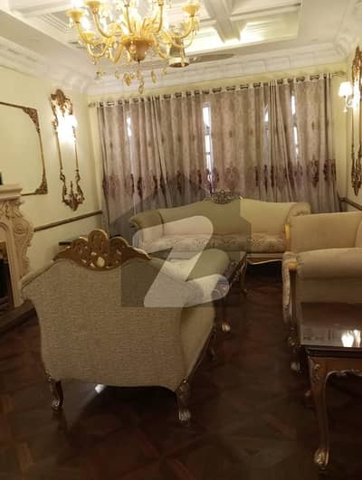 CAPITAL GROUP OFFER 10 MARLA {ORIGINAL PICTURES} SLIGHTLY USED PROPER DOUBLE UNIT HOUSE FOR SALE IN DHA PHASE 7