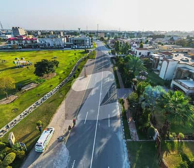 لیک سٹی رائیونڈ روڈ,لاہور میں 10 مرلہ رہائشی پلاٹ 2.07 کروڑ میں برائے فروخت۔