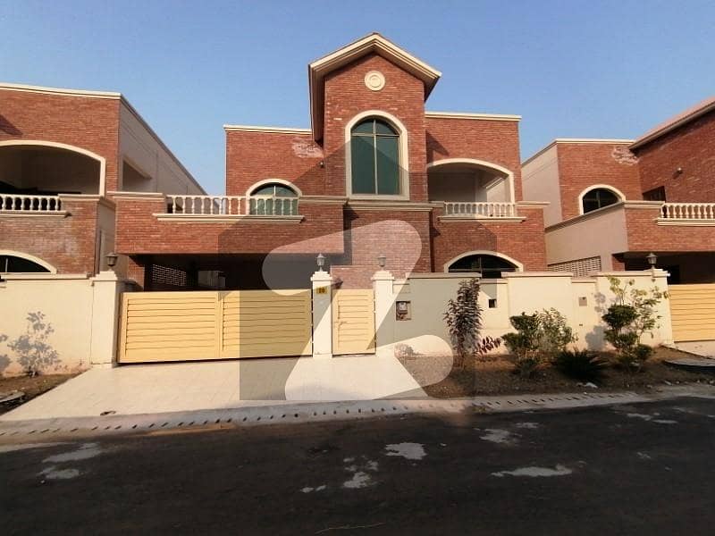 A Spacious 12 Marla House In Askari 3