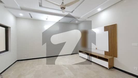 Flat Of 650 Square Feet Available For rent In E-16/2 Flat Of 650 Square Feet Available For rent In E-16/2