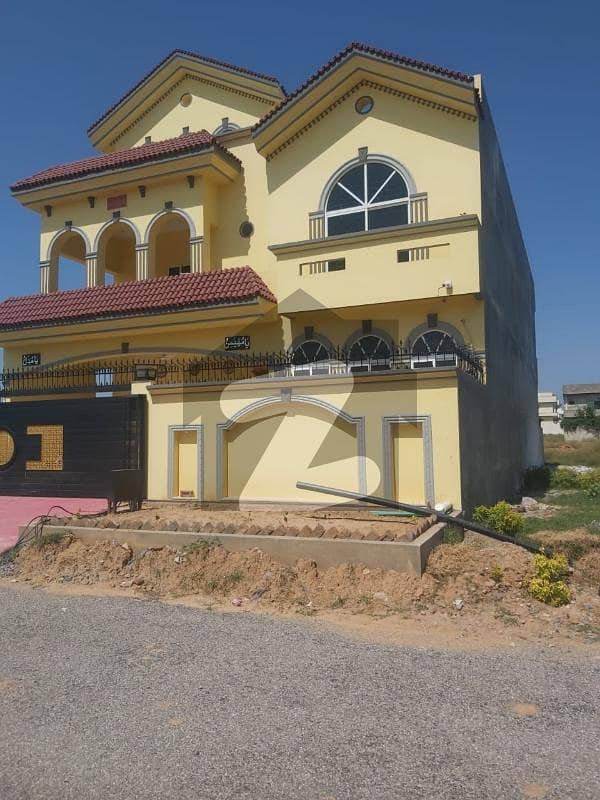 10 Marla House for rent in G-13 10 Marla House for rent in G-13
