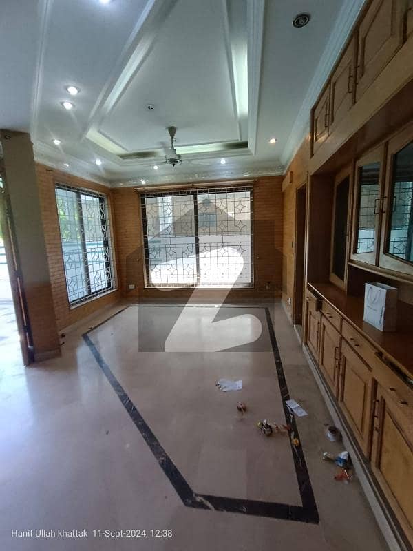 Ground +Basment for Rent G11-4 vip location Ground +Basment for Rent G11-4 vip location