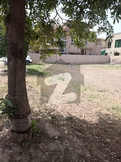 2.5 Kanal Merged Plot For Sale In DHA Phase 8, Sector S, Prime Location .