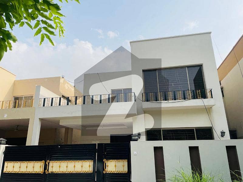 10 Marla House For Sale In Divine Gardens Lahore