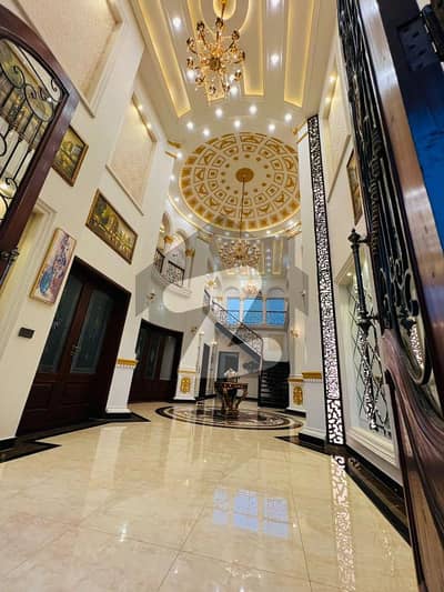 بش ایگزیکٹو ولاز ملتان میں 11 کمروں کا 3 کنال مکان 32.0 کروڑ میں برائے فروخت۔ بش ایگزیکٹو ولاز ملتان میں 11 کمروں کا 3 کنال مکان 32.0 کروڑ میں برائے فروخت۔