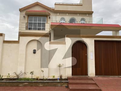 ڈی ایچ اے فیز 8 ڈی ایچ اے ڈیفینس,کراچی میں 5 کمروں کا 12 مرلہ مکان 8.89 کروڑ میں برائے فروخت۔