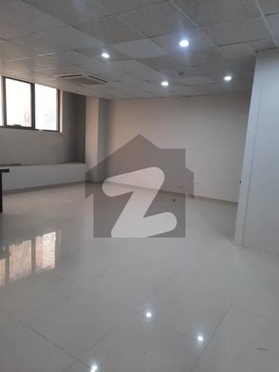 ڈی ایچ اے ڈیفینس فیز 2 ڈی ایچ اے ڈیفینس,اسلام آباد میں 2 کمروں کا 11 مرلہ دفتر 2.4 لاکھ میں کرایہ پر دستیاب ہے۔