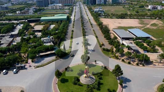 Gulberg Greens 40*60 Develop Possession Main Road Pair Commercial Plot For Sale In Civic Center