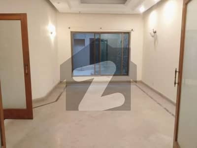 1 KANAL FULL HOUSE FOR RENT JOHAR TOWN PHASE 2