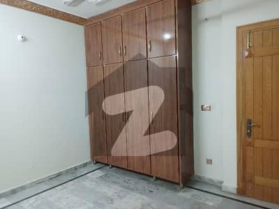 کورنگ ٹاؤن اسلام آباد میں 3 کمروں کا 9 مرلہ مکان 80.0 ہزار میں کرایہ پر دستیاب ہے۔