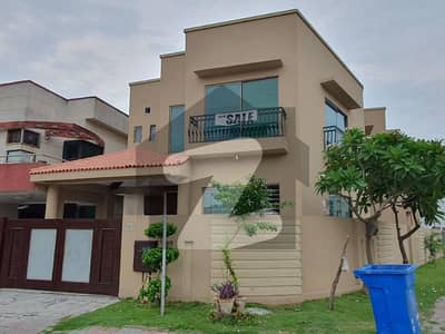 Corner 14.75 Marla Outclass Triple Unit House At A Very Prime Location With Gas Meter Installed Corner 14.75 Marla Outclass Triple Unit House At A Very Prime Location With Gas Meter Installed