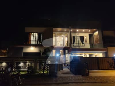 1 Kanal Designer House For Rent