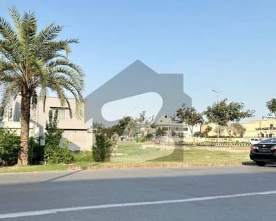 2 Kanal Top Location Plot No- 589 Block H Phase 5 DHA Lahore For Urgent Sale