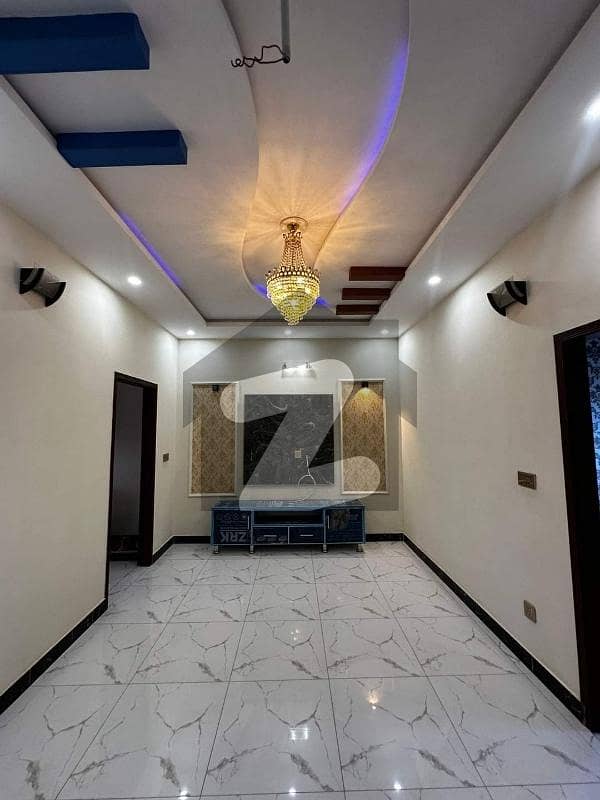 5 Marla Beautiful House Available For Rent 5 Marla Beautiful House Available For Rent