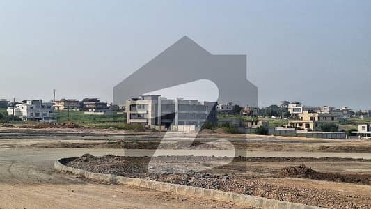 پی اے ایف ترنول اسلام آباد میں 1 کنال رہائشی پلاٹ 1.78 کروڑ میں برائے فروخت۔