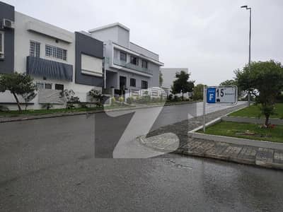 ڈی ایچ اے فیز 2 - سیکٹر ای ڈی ایچ اے ڈیفینس فیز 2,ڈی ایچ اے ڈیفینس,اسلام آباد میں 1 کنال رہائشی پلاٹ 4.5 کروڑ میں برائے فروخت۔