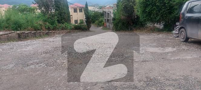 بنی گالہ اسلام آباد میں 16 مرلہ رہائشی پلاٹ 1.3 کروڑ میں برائے فروخت۔