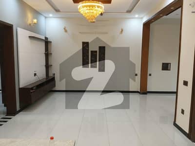 8 MARLA LOWER PORTION AVAILABLE FOR RENT IN PU PHASE 2