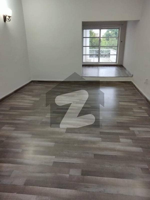 For Rent: Upper Portion having 3 Bedrooms
