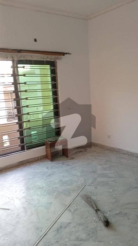 Flat Available For Rent Main Markaz Gulshan Abad Flat Available For Rent Main Markaz Gulshan Abad
