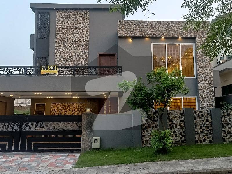 Beautiful 1 Kanal House For Sale